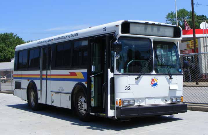 OVRTA Gillig Phantom 32